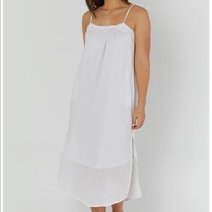 Legoe Heritage White Dress